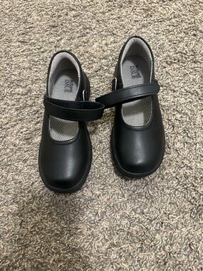 School Issue Black Girls Mary Jane Hook-and-Loop Dress Shoes